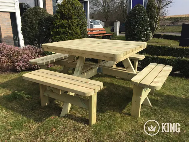 Table de pique-nique carrée KING® XXL 200 × 200 cm