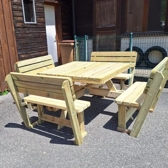 Table de pique-nique carrée XXL avec 4 dossiers (265 × 265 cm) – photo 6